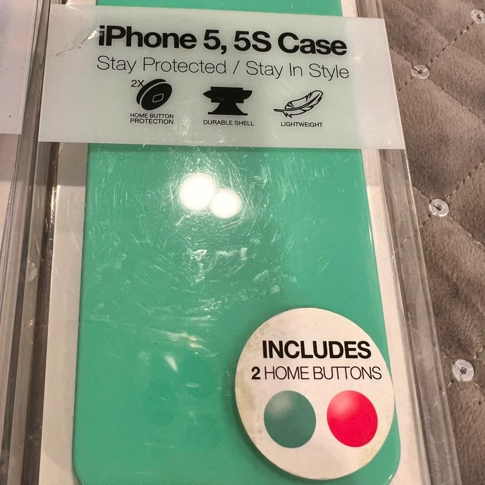 lot of 6 iPhone 5s cases